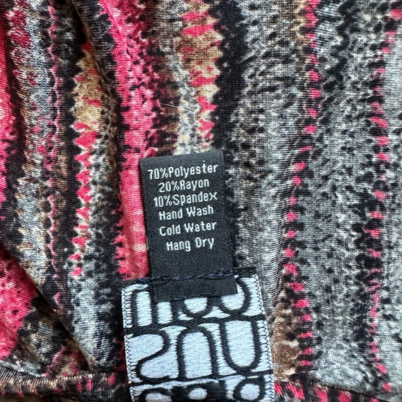 Clara Sunwoo Striped Abstract Print Top XS Pink Gray Black Stretch Button Detail - Picture 4 of 5